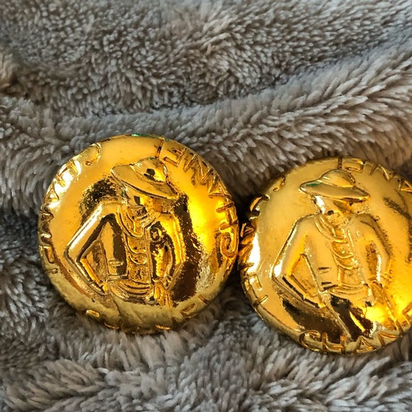 CHANEL Vintage and Authentic ,” Lady in a Hat” Clip on Earrings - Picture 1 of 11